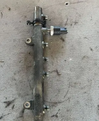 Renault Laguna II Fuel main line pipe 0281002405 7700111013 0445214015