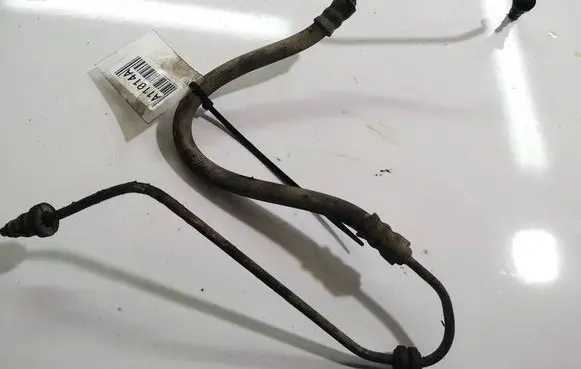 Volkswagen PASSAT B6 Power steering hose/pipe/line 
