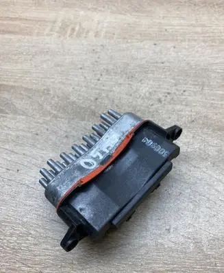 Ford Mondeo Mk III Heater blower motor/fan resistor 3S7H19E624AB