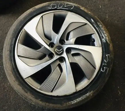 Citroen C4 II Picasso R18 alloy rim 9677090577