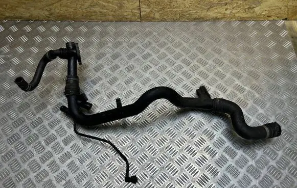 Engine coolant pipe/hose