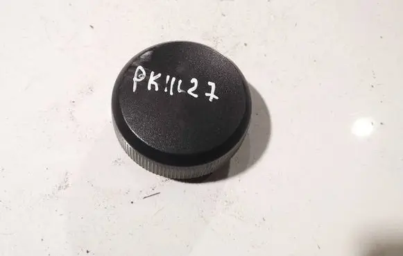 Chevrolet Captiva Seat adjustment knob
