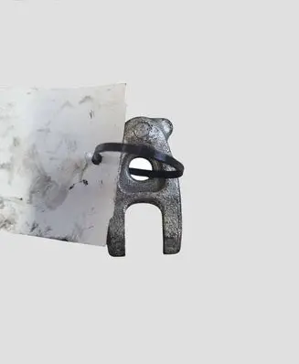Nissan Qashqai Fuel Injector clamp holder