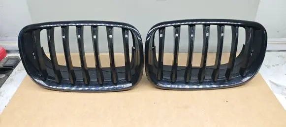 BMW X5 E70 Front bumper upper radiator grill 7171396