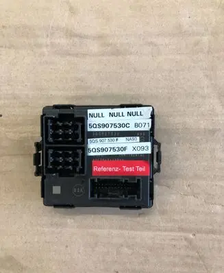Skoda Superb B9 Door control unit/module 5QS907530C 5QS907530F