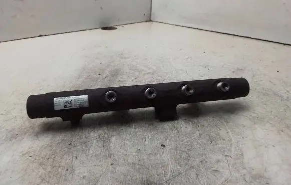 Renault Megane II Fuel main line pipe A2C000121