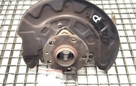 Seat Leon (5F) Front wheel hub spindle knuckle