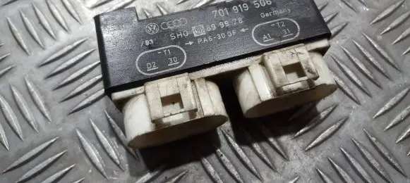 Volkswagen Transporter - Caravelle T4 Coolant fan relay 701919506 899978