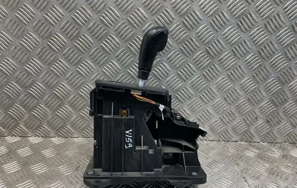 Volvo V50 Gear shifter/selector P30759922