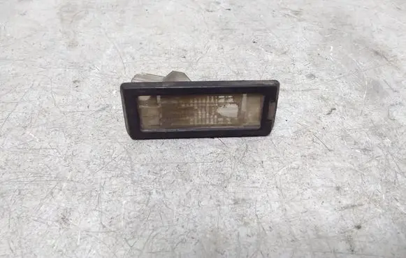 Renault Scenic II - Grand scenic II Number plate light 8200013577F
