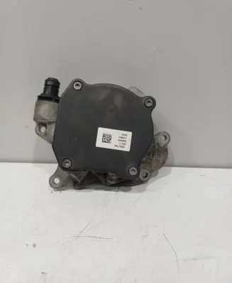 Volkswagen Golf VI Vacuum pump 03l145207