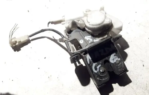 Mazda 6 Loading door lock 