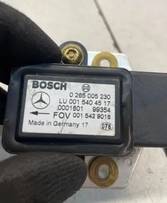 Mercedes-Benz E W210 ESP acceleration yaw rate sensor 0015429018 0265005230 0015404517