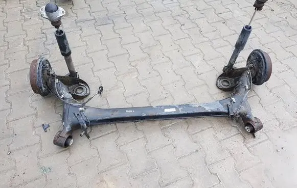 Skoda Fabia Mk2 (5J) Rear axle beam 