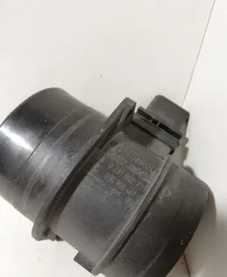 Audi A4 S4 B8 8K Mass air flow meter 03G906461C 0281002735