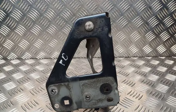 Audi A6 S6 C6 4F Fender mounting bracket 4F0821136A