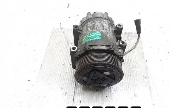 Volvo V50 Air conditioning (A/C) compressor (pump) 2000TDCI