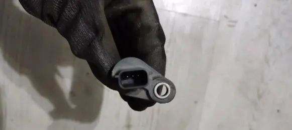 Dacia Duster Crankshaft speed sensor GF30GB20K