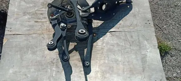BMW 2 G42 Rear wheel hub spindle/knuckle 