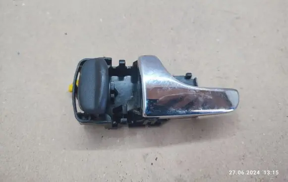 Nissan Terrano Front door interior handle