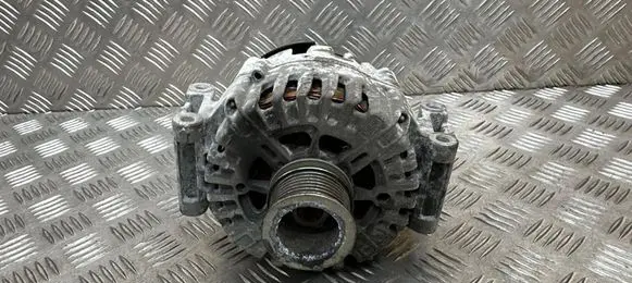 Mercedes-Benz E C207 W207 Generator/alternator A0009067500