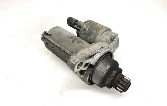 Skoda Octavia Mk2 (1Z) Starter motor 0AM911023K 2106102774