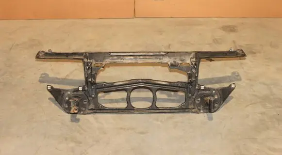 BMW 3 E46 Radiator support slam panel 7114123