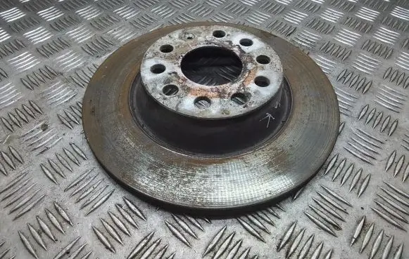 Volkswagen PASSAT B6 Rear brake disc