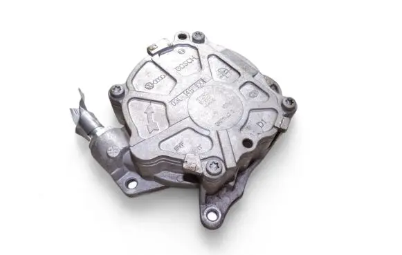 Volkswagen Caddy Vacuum pump 03L145100F