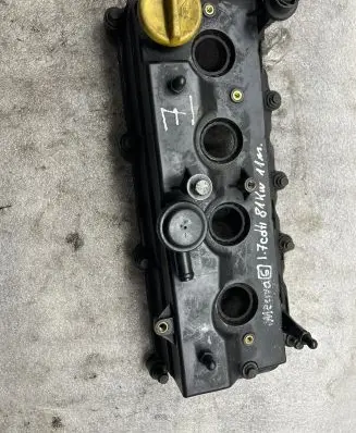 Opel Astra J Rocker cam cover 3980011422