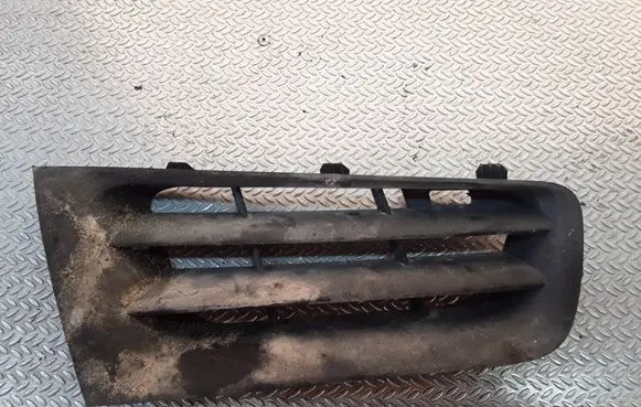 Renault Megane II Front bumper lower grill 8200412380