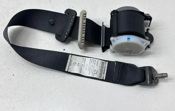 Nissan X-Trail T32 Third row seat belt 1080097 0644484