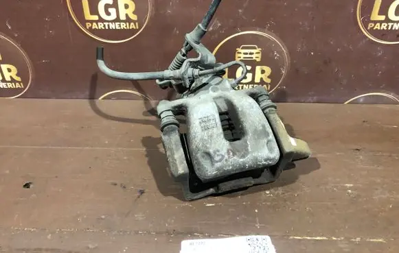 Skoda Octavia Mk2 (1Z) Rear brake caliper