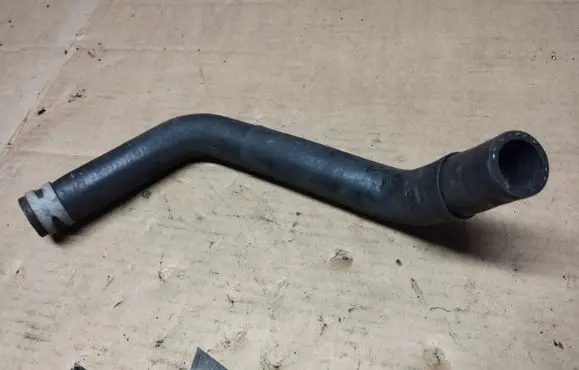 Dodge Caliber Engine coolant pipe/hose