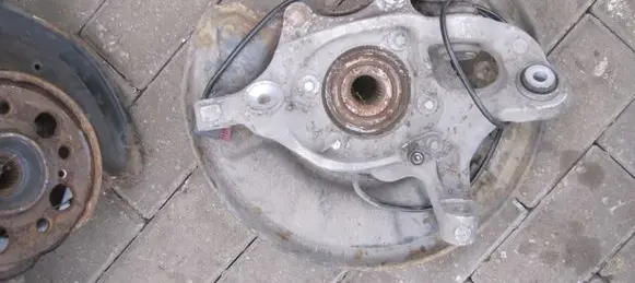 Mercedes-Benz C W204 Rear wheel hub spindle/knuckle 
