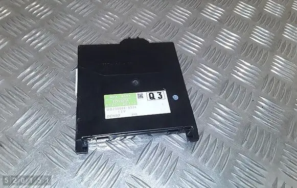 Toyota Yaris Engine control unit/module 892210D110