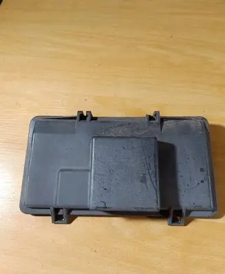 Audi 100 200 5000 C3 Fuse box cover 443941801