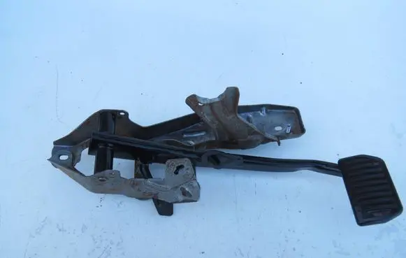 Volvo S60 Brake pedal 31341100 11372P07