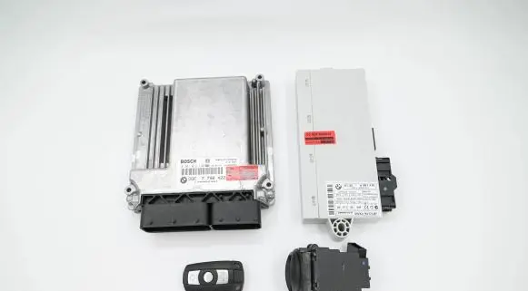 Engine ECU kit and lock set