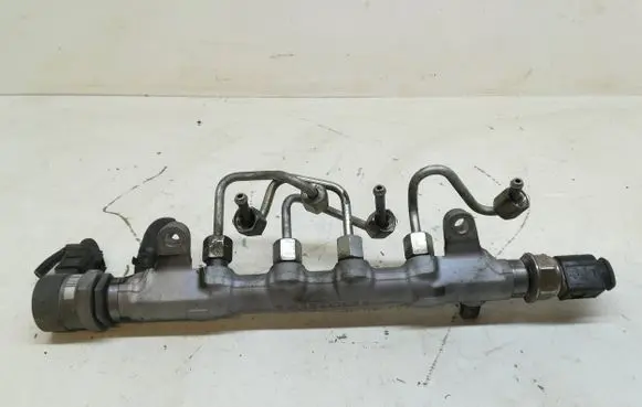 Skoda Superb B6 (3T) Fuel main line pipe 03L130089P 1511010 1100000352