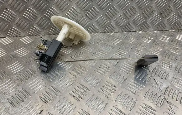 Volvo V70 Fuel level sensor 30645854