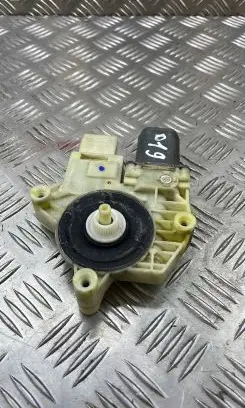 Citroen C4 Grand Picasso Front door window regulator motor 9675288880