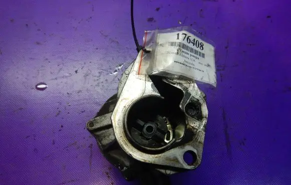 Nissan Almera Tino Vacuum pump