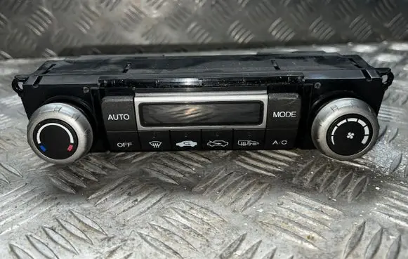 Honda Civic Climate control/heater control trim 