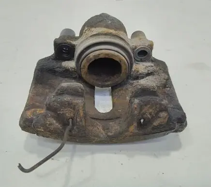 Volkswagen PASSAT B6 Front brake caliper