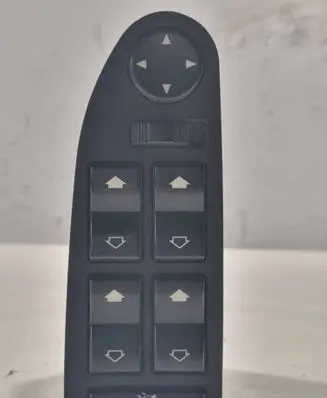 BMW 5 E39 Quarter vent window switch 8368966 047266 9725