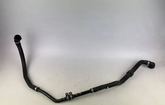 Mercedes-Benz E W213 Engine coolant pipe/hose A2135011782
