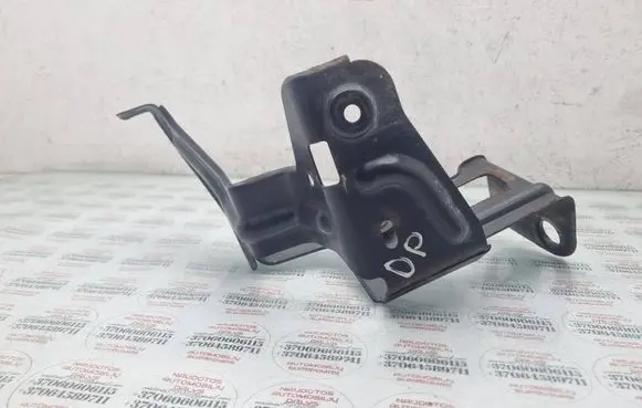 Audi A6 S6 C6 4F Intercooler pipe mounting bracket 03G131529B