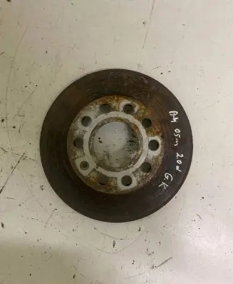 Audi A4 S4 B7 8E 8H Rear brake disc 3022