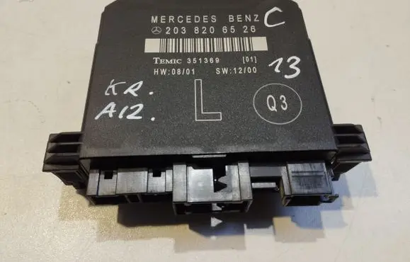 Mercedes-Benz C W203 Door control unit/module 2038206526